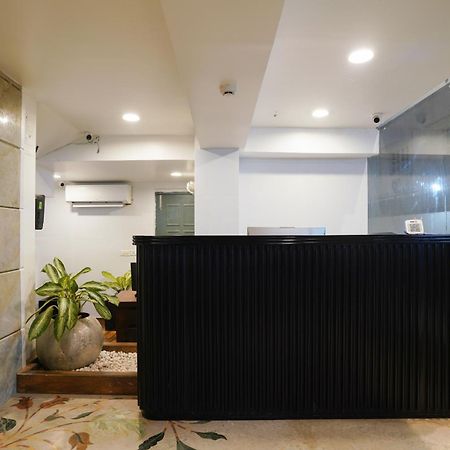 Uptown Hotel Nágpur Kültér fotó