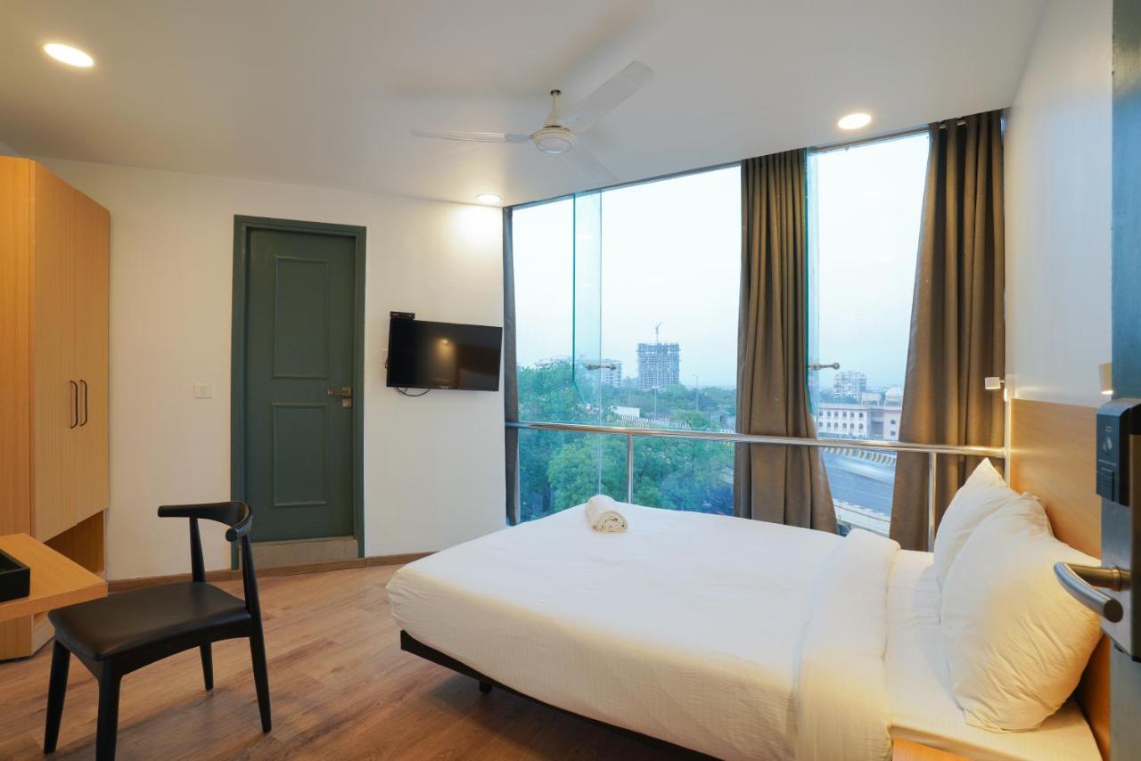 Uptown Hotel Nágpur Kültér fotó