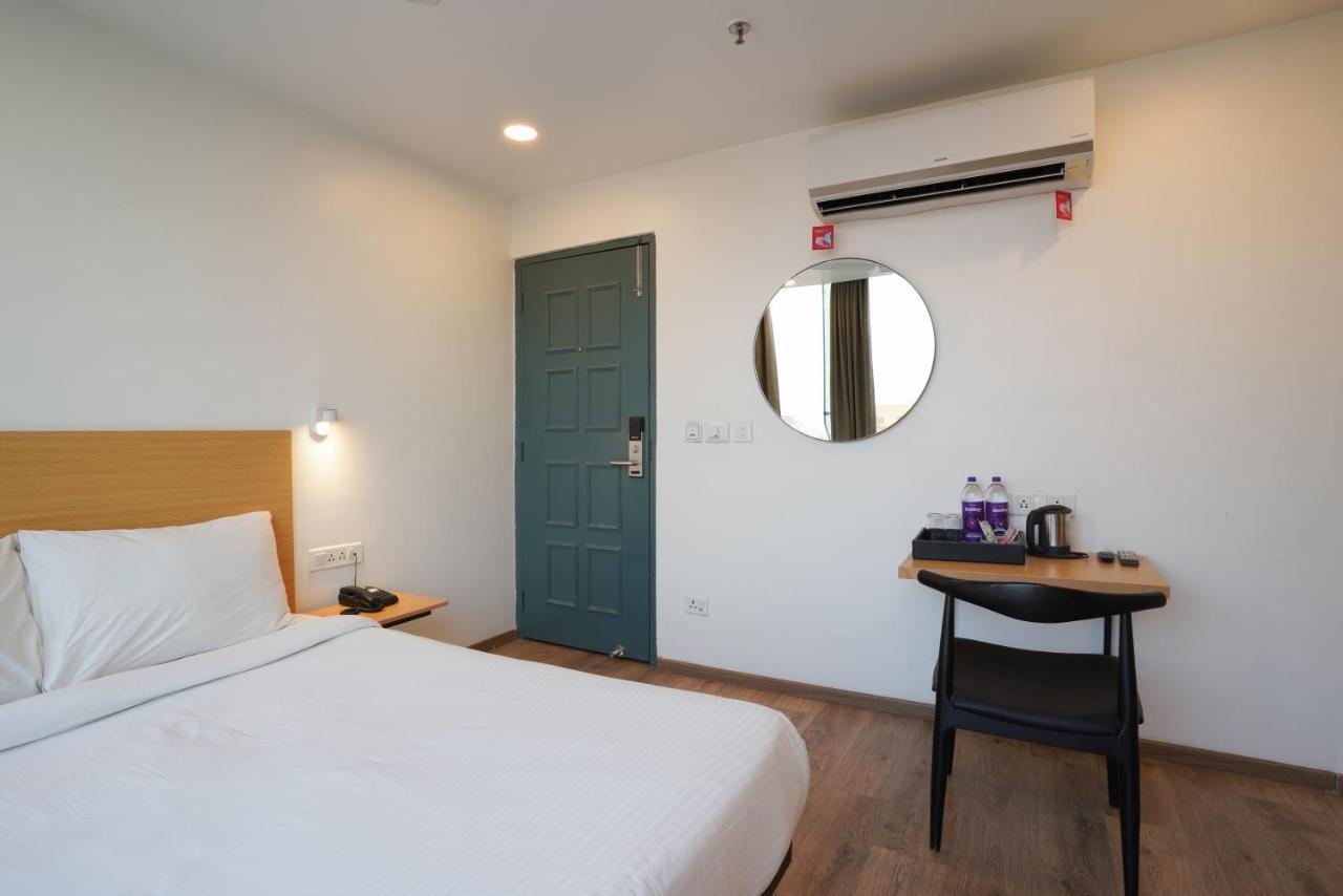 Uptown Hotel Nágpur Kültér fotó