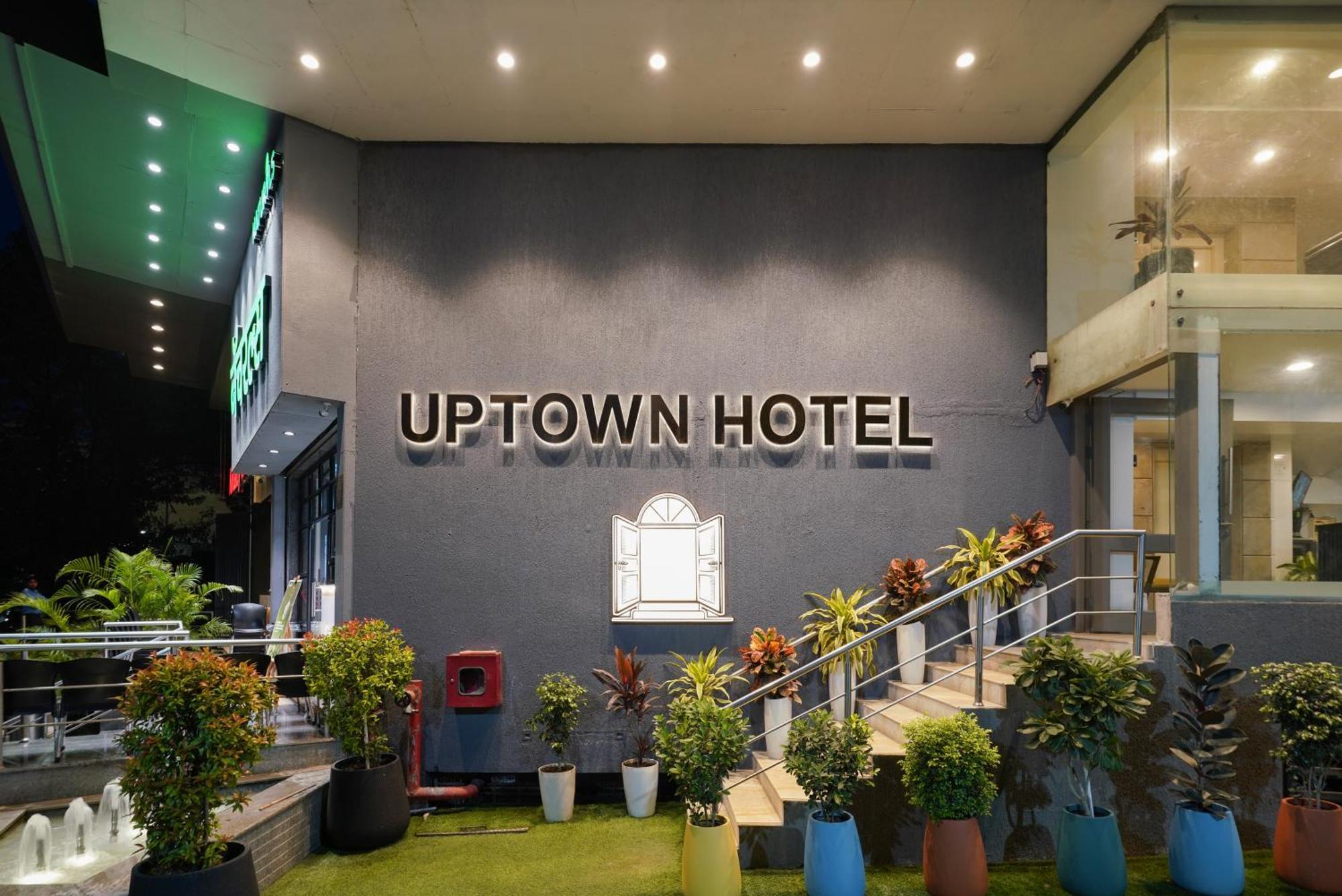 Uptown Hotel Nágpur Kültér fotó